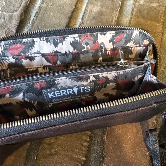 Kerrits Leather Wristlet Zip-Around Wallet Brown - Picture 3 of 5